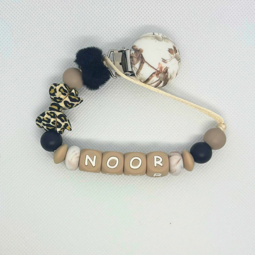 Speenkoord met naam "DELUXE" [NOOR]