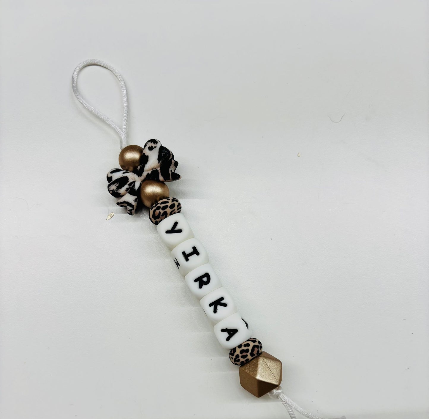 Boekentas hanger met naam [YIRKA]