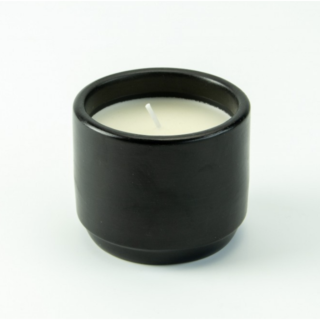 Kaars in keramiek potje